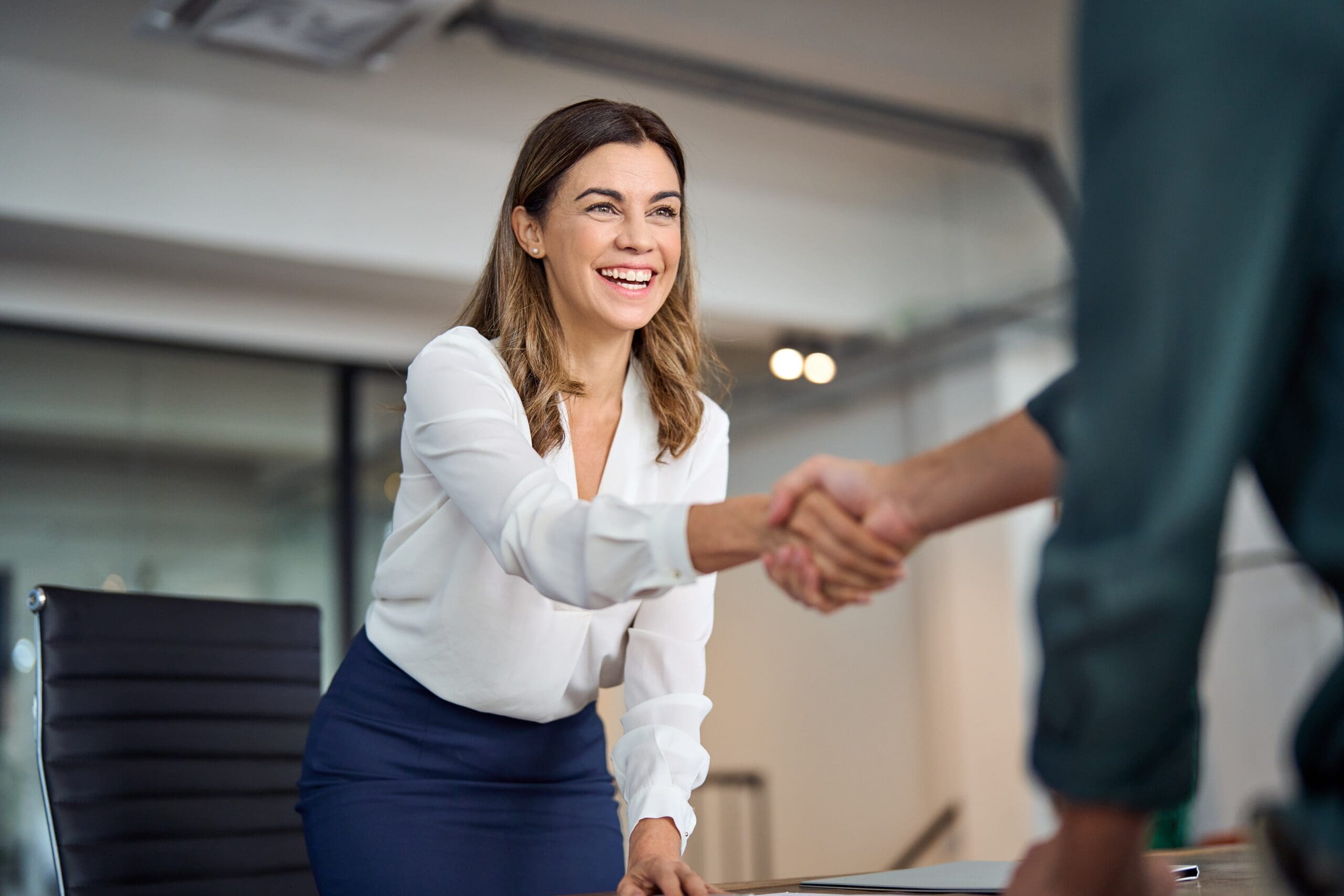 Women in Sales: Breaking Barriers & Driving Success